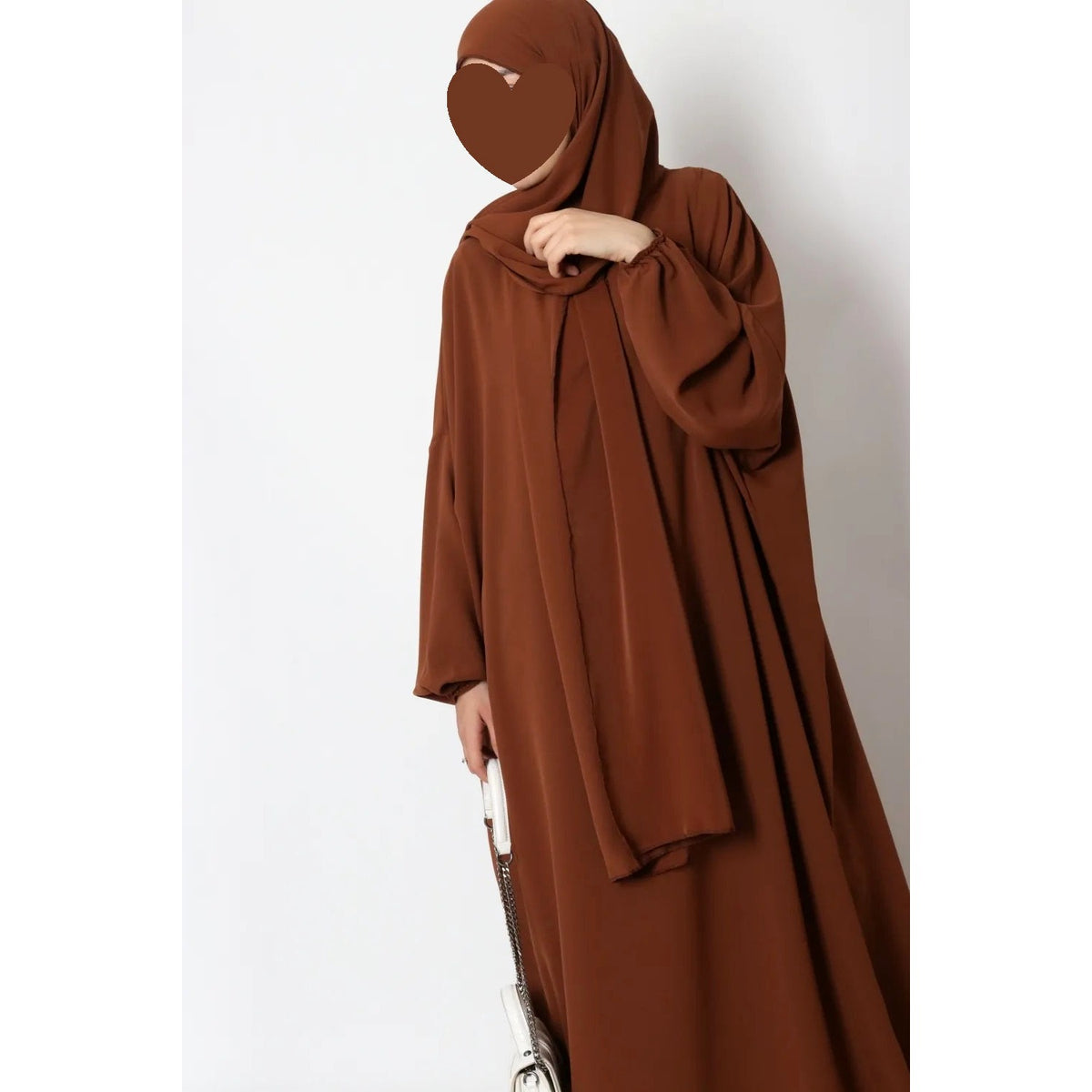 Abaya soie de Médine avec voile intégré – Taille unique – vue 11