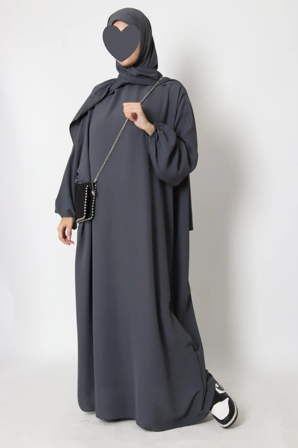 Abaya Soie de Médine avec voile intégré