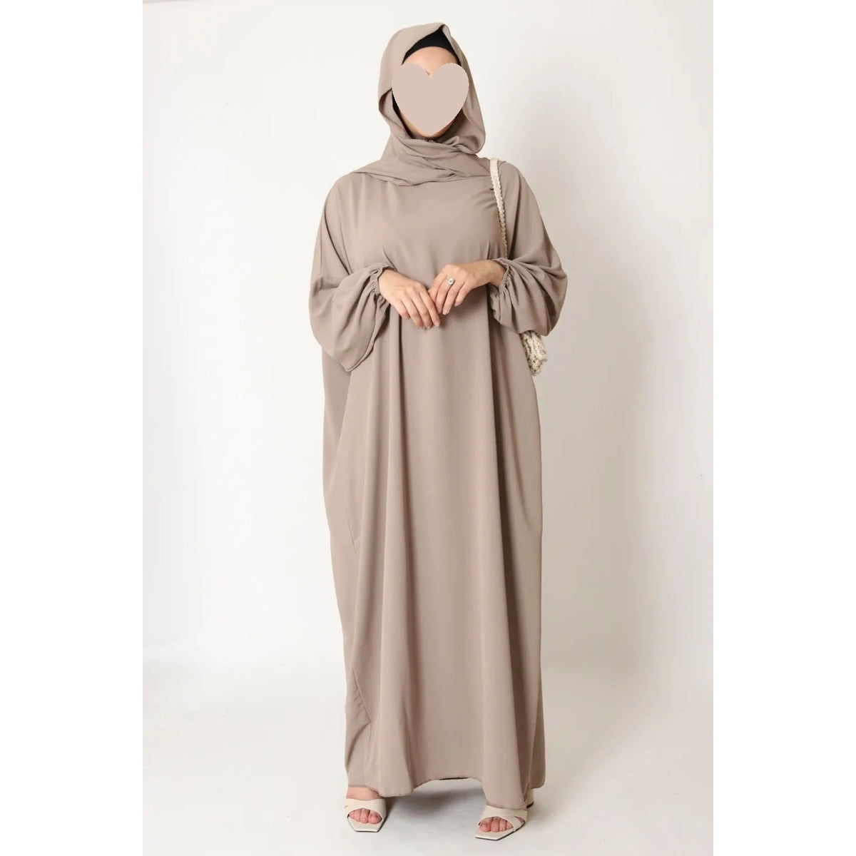 Abaya soie de Médine avec voile intégré – Taille unique – vue 12